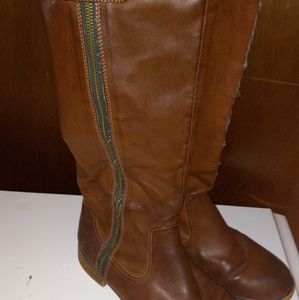 Mia boots size 6 1/2